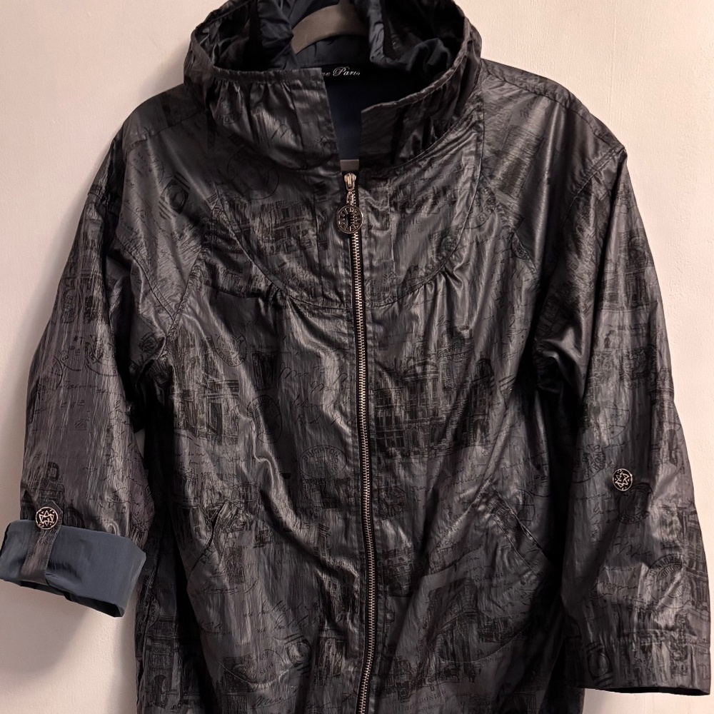 Love Paris Women’s Nylon Zip Up Jacket Gray Size T5 (XL)